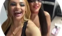 Iasmim Oliver con una ninfeta de fantasía en Bitching
